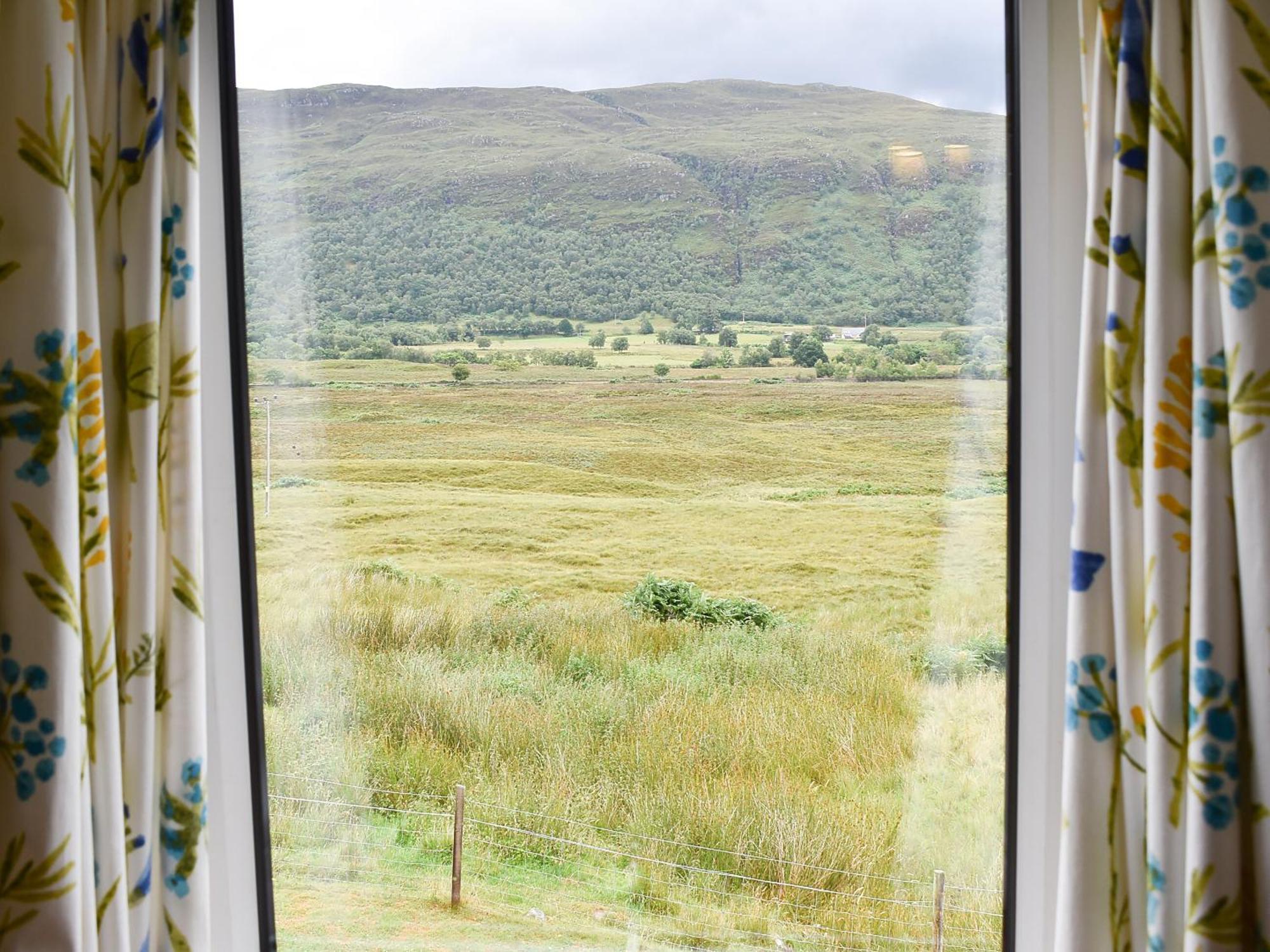 Vila Carron View Strathcarron Exteriér fotografie
